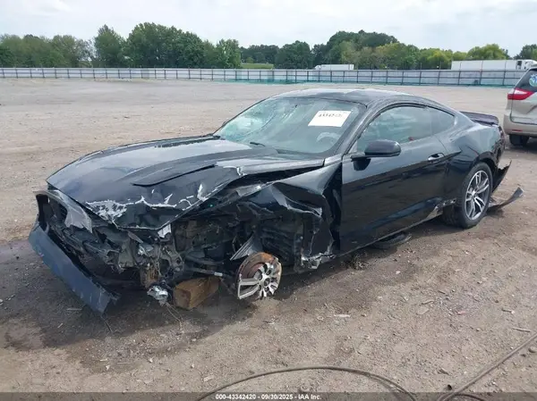 1FA6P8TH8G5218910 2016 FORD MUSTANG - Image 2
