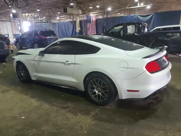 1FA6P8TH8G5318747 2016 FORD MUSTANG - Image 2
