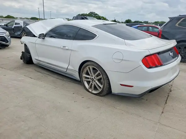 1FA6P8TH8H5240312 2017 FORD MUSTANG - Image 2