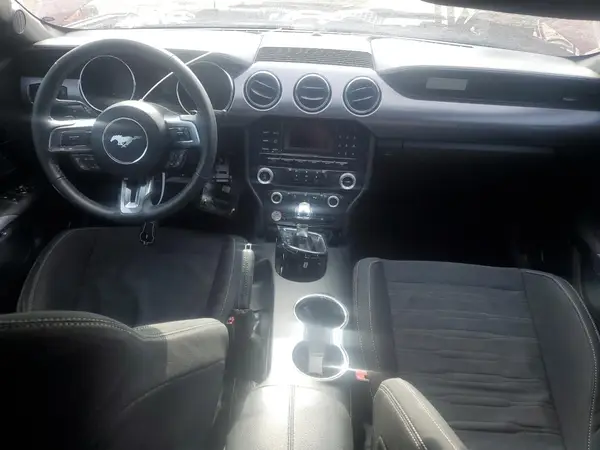 1FA6P8TH8H5246983 2017 FORD MUSTANG - Image 8
