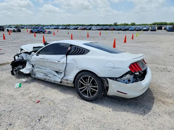 1FA6P8TH8H5335839 2017 FORD MUSTANG - Image 2