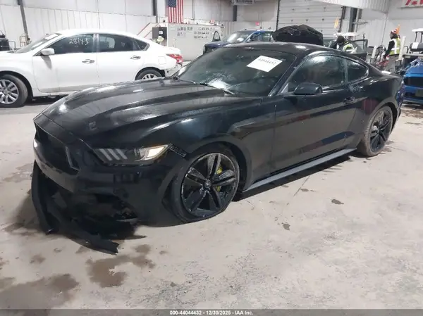 1FA6P8TH8H5339583 2017 FORD MUSTANG - Image 2