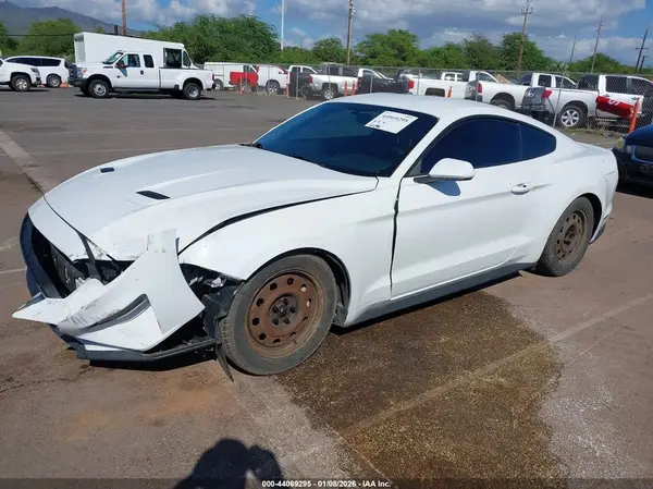 1FA6P8TH8J5107054 2018 FORD MUSTANG - Image 2