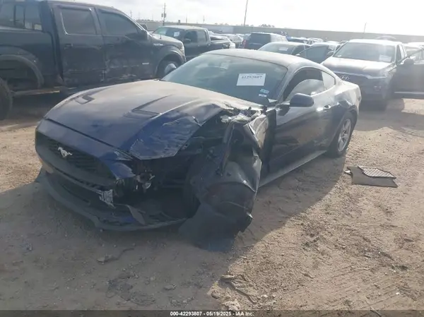 1FA6P8TH8J5108138 2018 FORD MUSTANG - Image 2