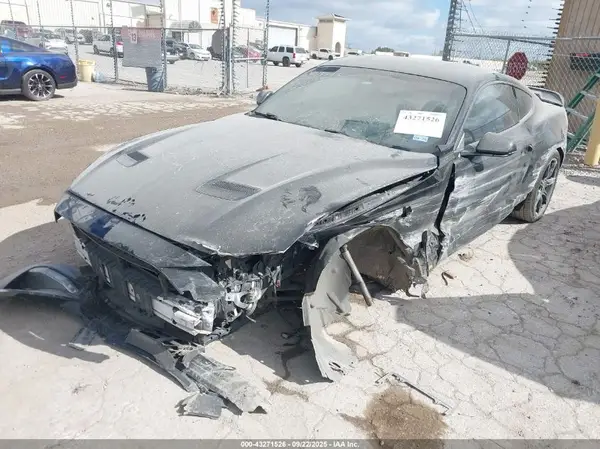 1FA6P8TH8J5114022 2018 FORD MUSTANG - Image 2