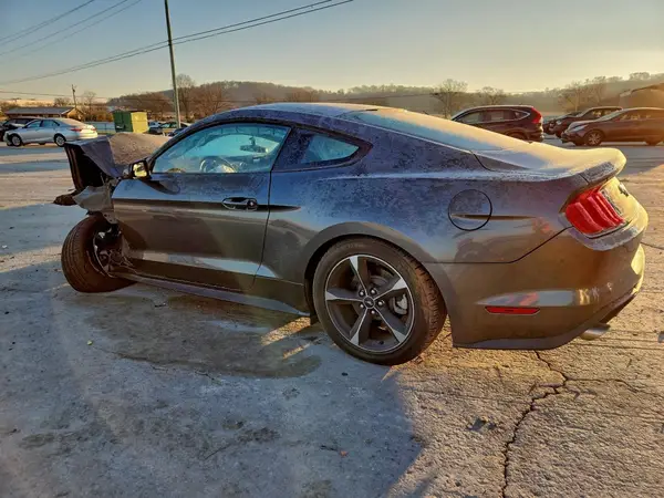 1FA6P8TH8J5116496 2018 FORD MUSTANG - Image 2