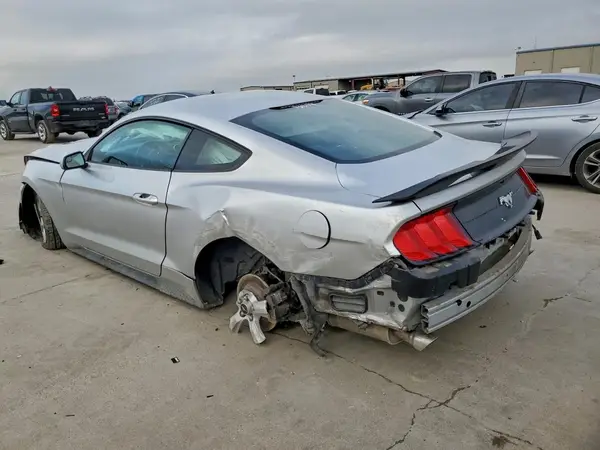 1FA6P8TH8J5122458 2018 FORD MUSTANG - Image 2