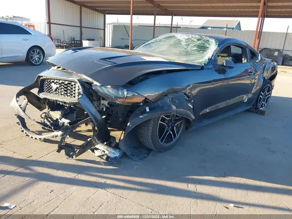 1FA6P8TH8J5183003 2018 FORD MUSTANG - Image 2