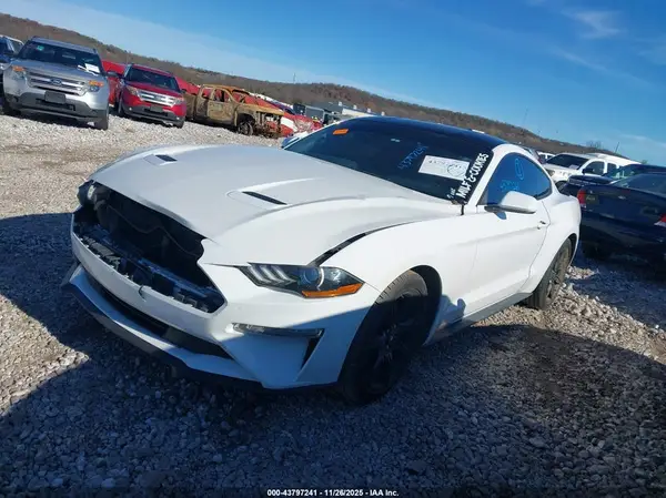 1FA6P8TH8L5145533 2020 FORD MUSTANG - Image 2
