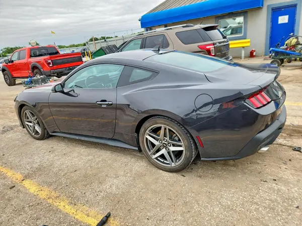 1FA6P8TH8R5140762 2024 FORD MUSTANG - Image 2