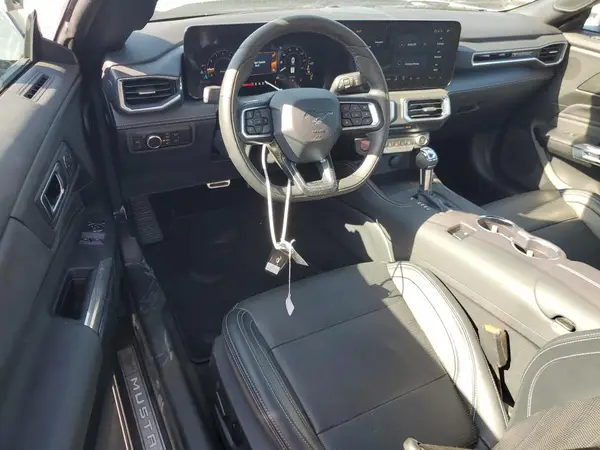 1FA6P8TH8S5101014 2025 FORD MUSTANG - Image 8