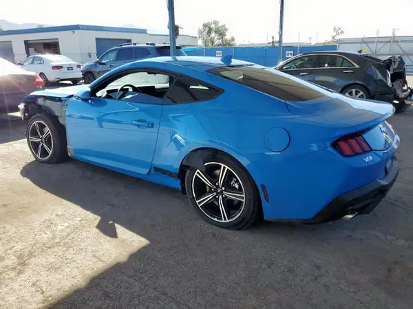1FA6P8TH8S5129458 2025 FORD MUSTANG - Image 2