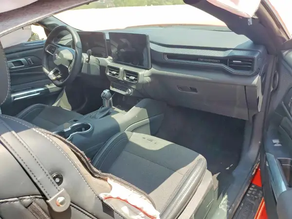 1FA6P8TH8T5102116 2026 FORD MUSTANG - Image 8