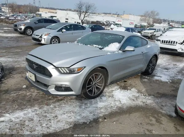 1FA6P8TH9G5308051 2016 FORD MUSTANG - Image 2