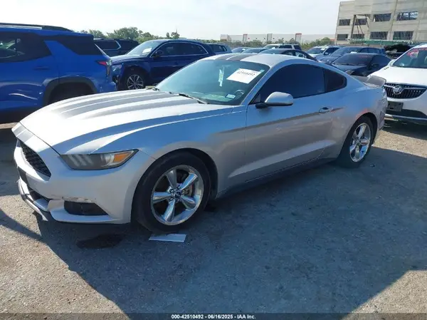 1FA6P8TH9G5317509 2016 FORD MUSTANG - Image 2