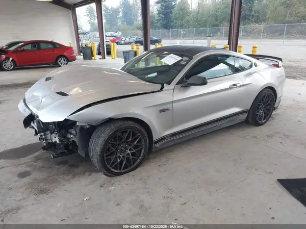 1FA6P8TH9J5105541 2018 FORD MUSTANG - Image 2