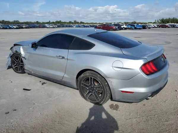 1FA6P8TH9J5121190 2018 FORD MUSTANG - Image 2