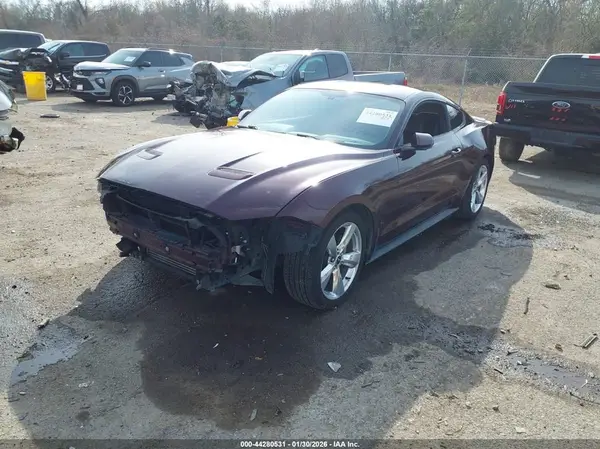1FA6P8TH9J5135218 2018 FORD MUSTANG - Image 2