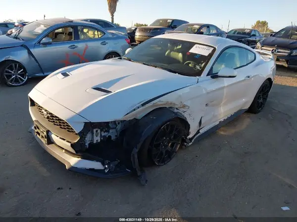 1FA6P8TH9J5172446 2018 FORD MUSTANG - Image 2