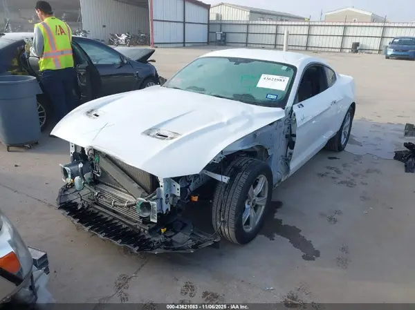1FA6P8TH9L5108703 2020 FORD MUSTANG - Image 2