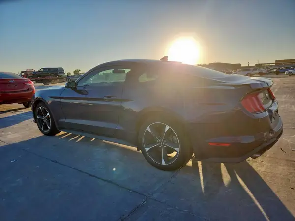 1FA6P8TH9L5154371 2020 FORD MUSTANG - Image 2