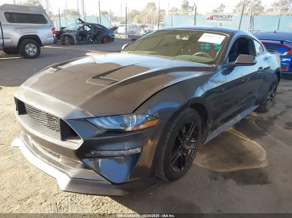 1FA6P8TH9L5188987 2020 FORD MUSTANG - Image 2