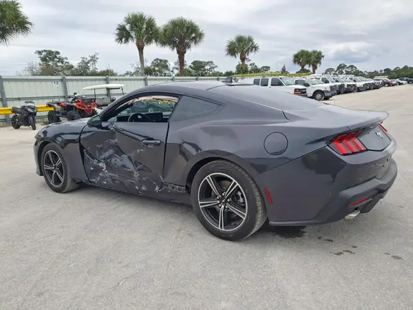 1FA6P8TH9R5110640 2024 FORD MUSTANG - Image 2