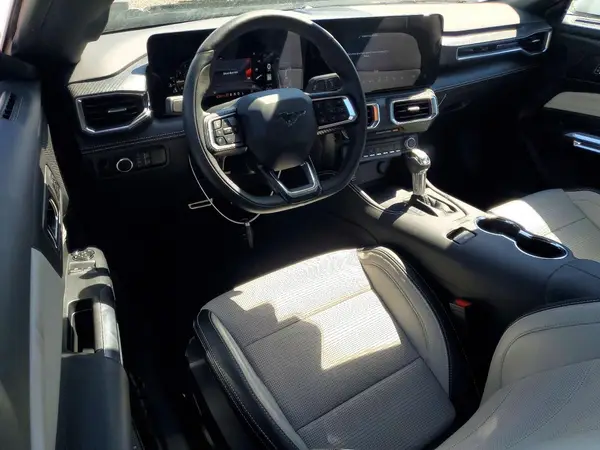1FA6P8TH9S5109428 2025 FORD MUSTANG - Image 8