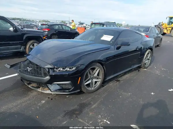1FA6P8TH9S5110501 2025 FORD MUSTANG - Image 2