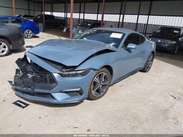 1FA6P8TH9S5132305 2025 FORD MUSTANG - Image 2