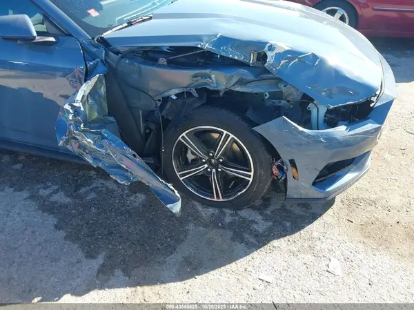 2025 FORD MUSTANG auction photo 6