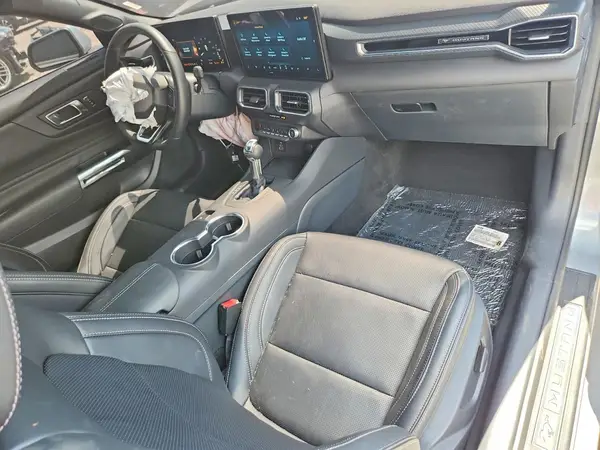 1FA6P8TH9T5105560 2026 FORD MUSTANG - Image 8
