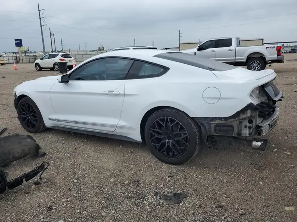 1FA6P8THXG5267588 2016 FORD MUSTANG - Image 2