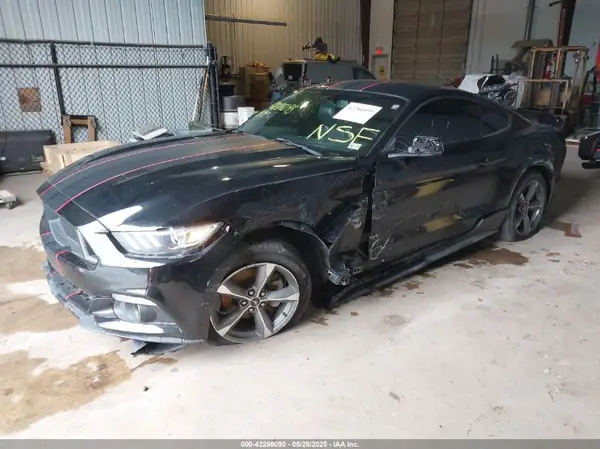 1FA6P8THXH5290063 2017 FORD MUSTANG - Image 2