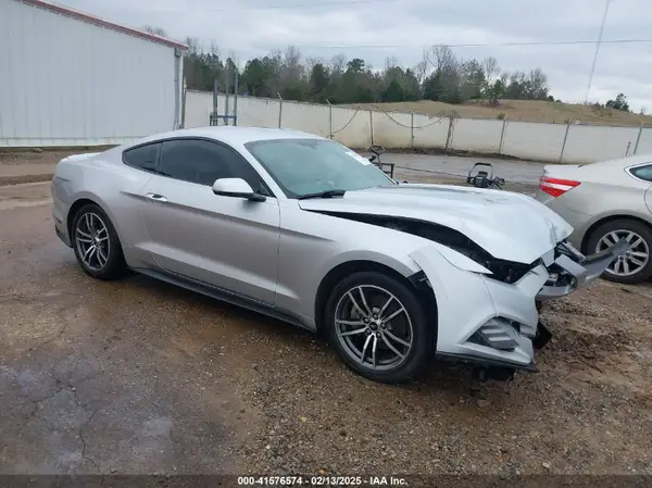 1FA6P8THXH5324132 2017 FORD MUSTANG - Image 1