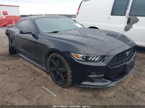 1FA6P8THXH5335888 2017 FORD MUSTANG - Image 1