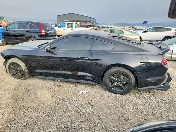 1FA6P8THXJ5126110 2018 FORD MUSTANG - Image 2