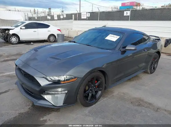 1FA6P8THXJ5163710 2018 FORD MUSTANG - Image 2