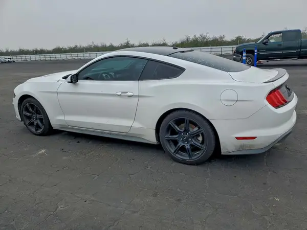 1FA6P8THXK5135567 2019 FORD MUSTANG - Image 2