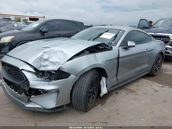 1FA6P8THXL5136364 2020 FORD MUSTANG - Image 2