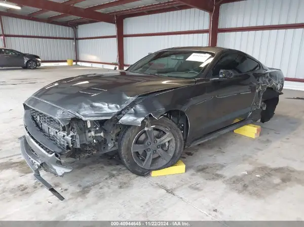 1FA6P8THXL5158901 2020 FORD MUSTANG - Image 2