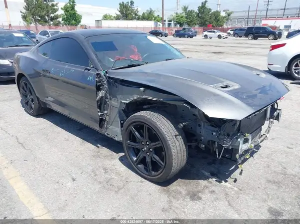 1FA6P8THXL5163452 2020 FORD MUSTANG - Image 1