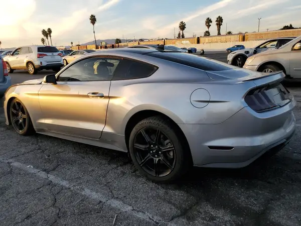 1FA6P8THXL5176668 2020 FORD MUSTANG - Image 2