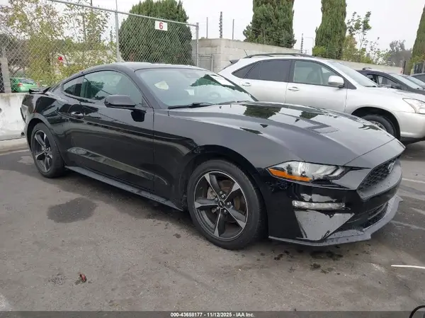 1FA6P8THXM5147575 2021 FORD MUSTANG - Image 1