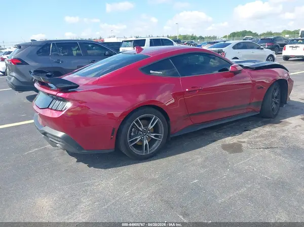 2025 FORD MUSTANG IAAI lot 44905767 auction photo 4