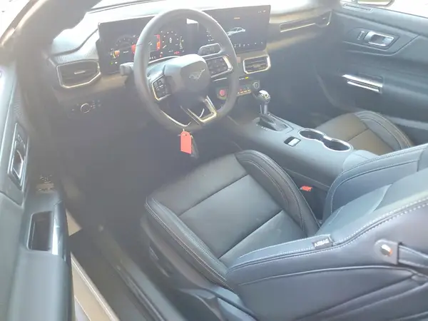 1FA6P8THXT5121668 2026 FORD MUSTANG - Image 8