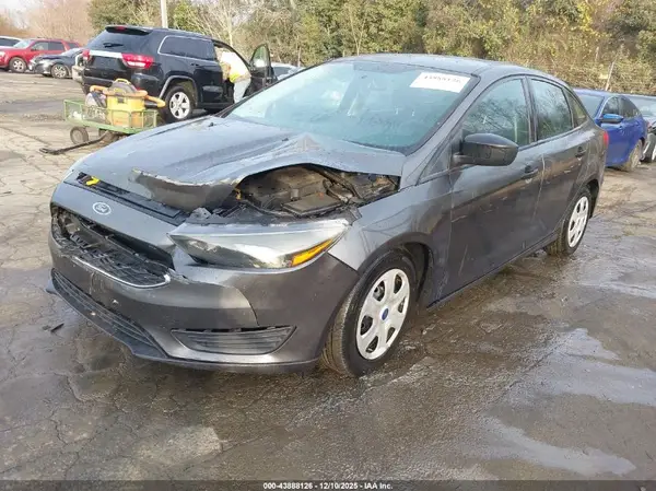 1FADP3E20GL230712 2016 FORD FOCUS - Image 2