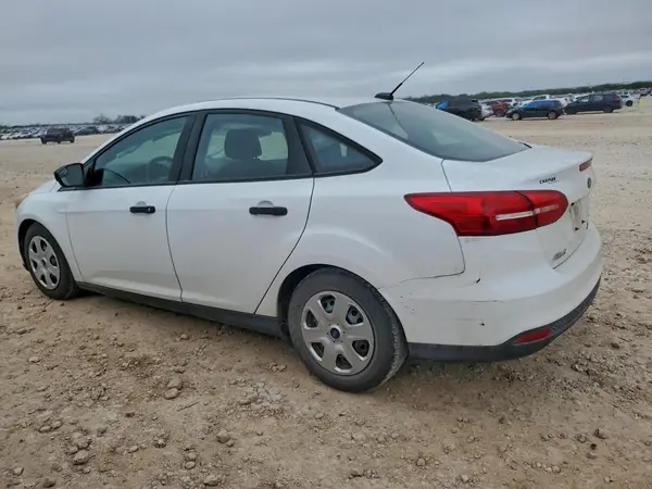 1FADP3E20GL239247 2016 FORD FOCUS - Image 2