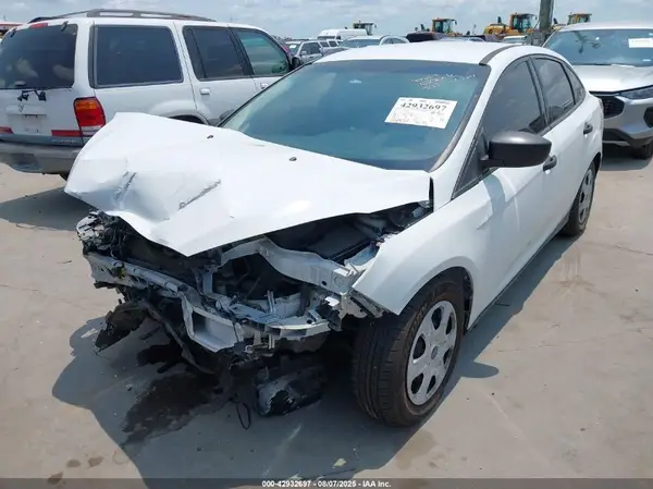 1FADP3E20GL245193 2016 FORD FOCUS - Image 2