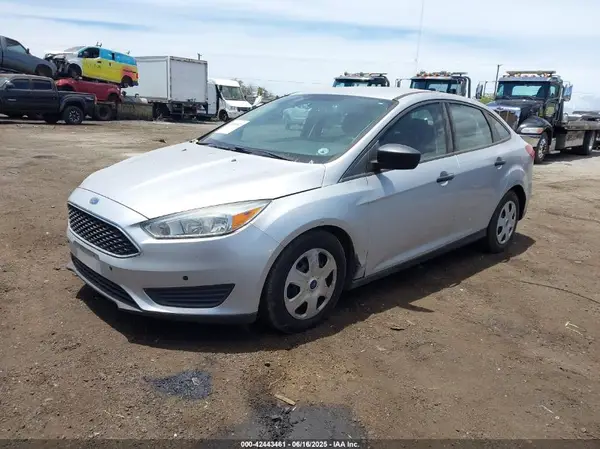 1FADP3E20GL307000 2016 FORD FOCUS - Image 2